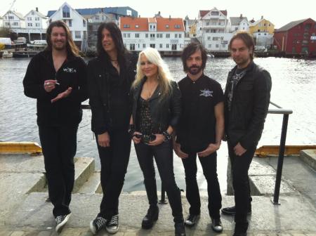 DORO - Group Promo Pic - Norway - 2012 - #2!