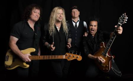 tokyo-motor-fist-promo-band-pic-2016-33mo8ilmfso993