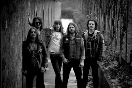 PULVER - promo band pic - 2018 - #222MO333ILMN